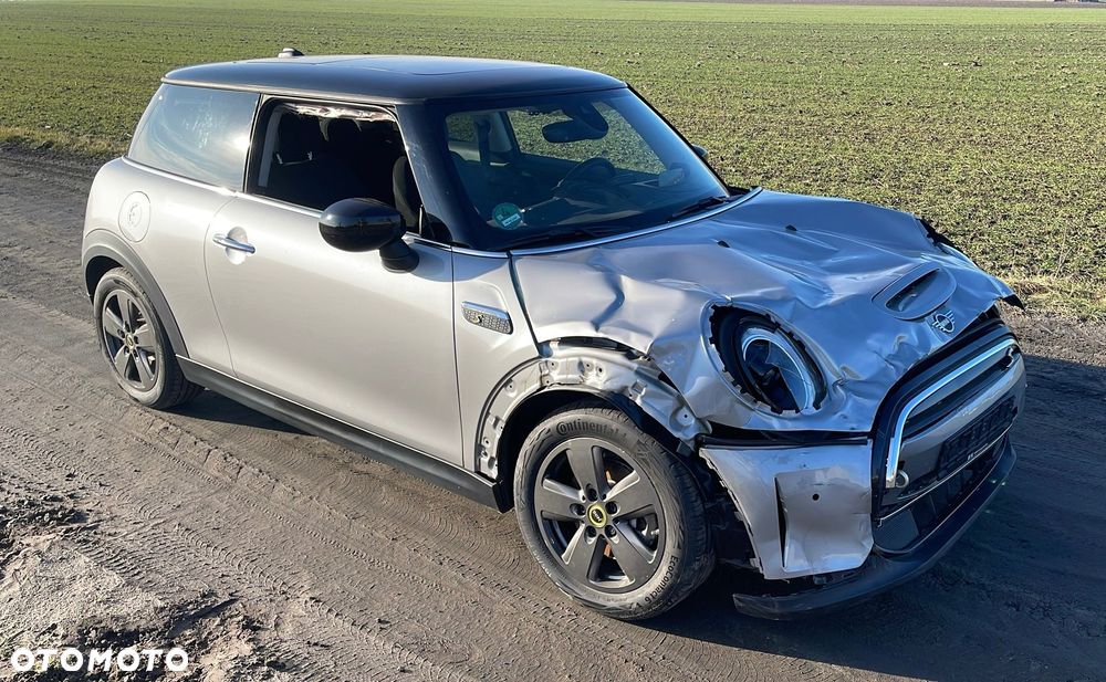 MINI Cooper SE Yours Trim - 2