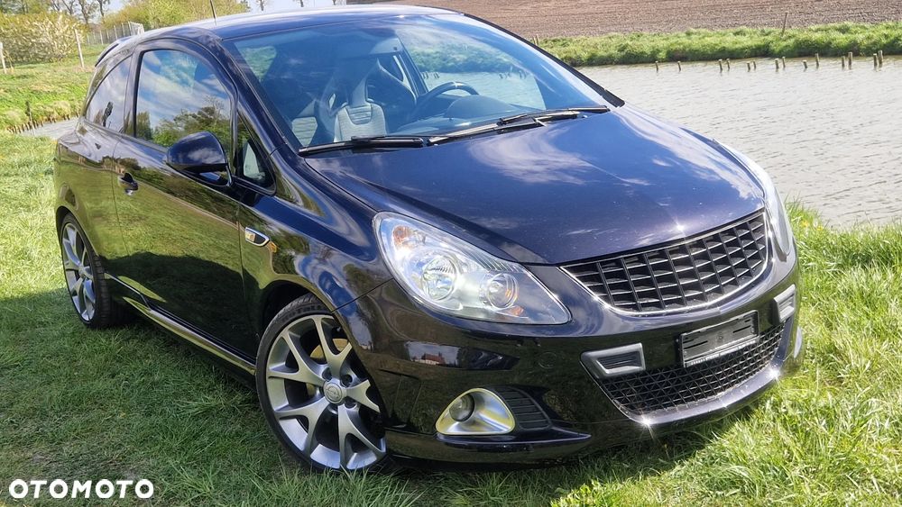 Opel Corsa 1.6 Turbo OPC - 3