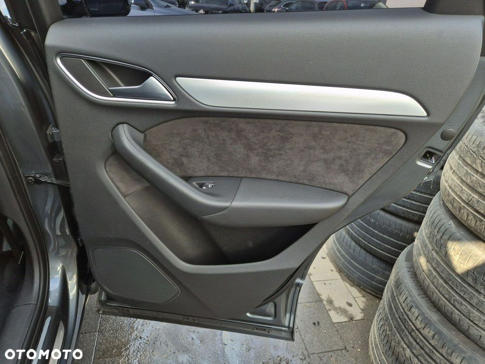 Audi Q3 - 22