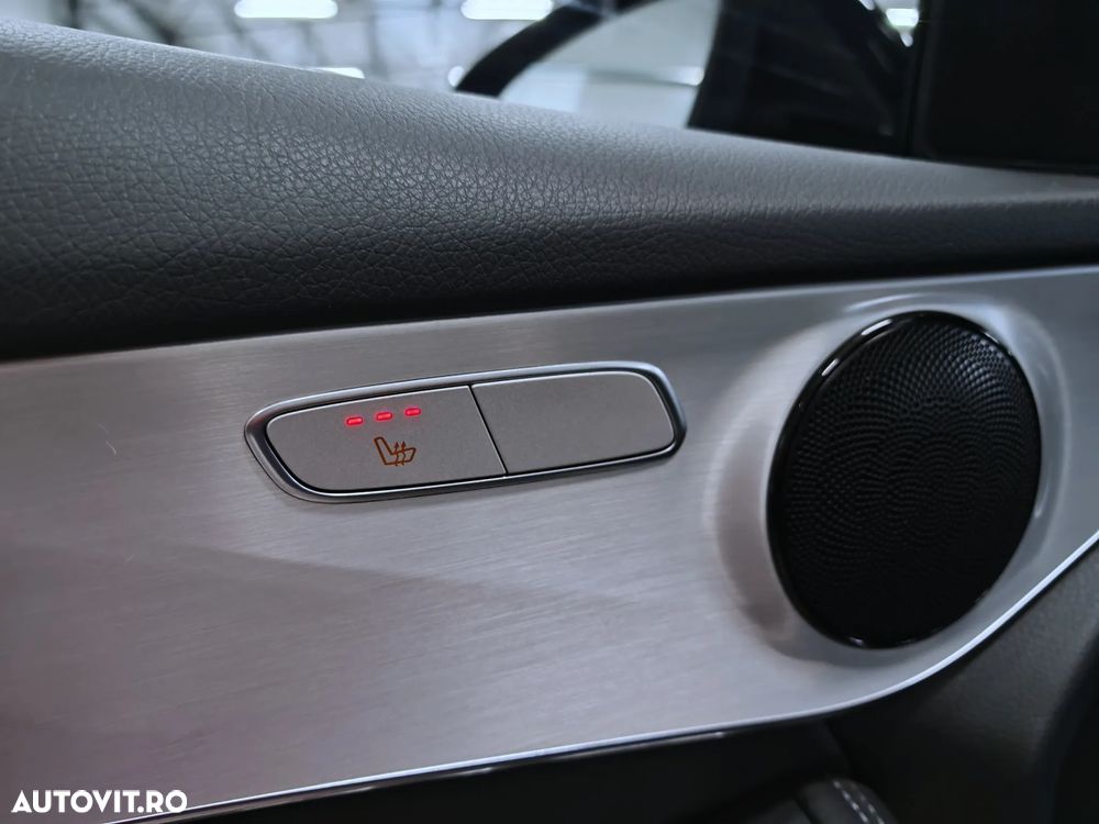 Mercedes-Benz GLC 300 de 4Matic 9G-TRONIC AMG Line - 33