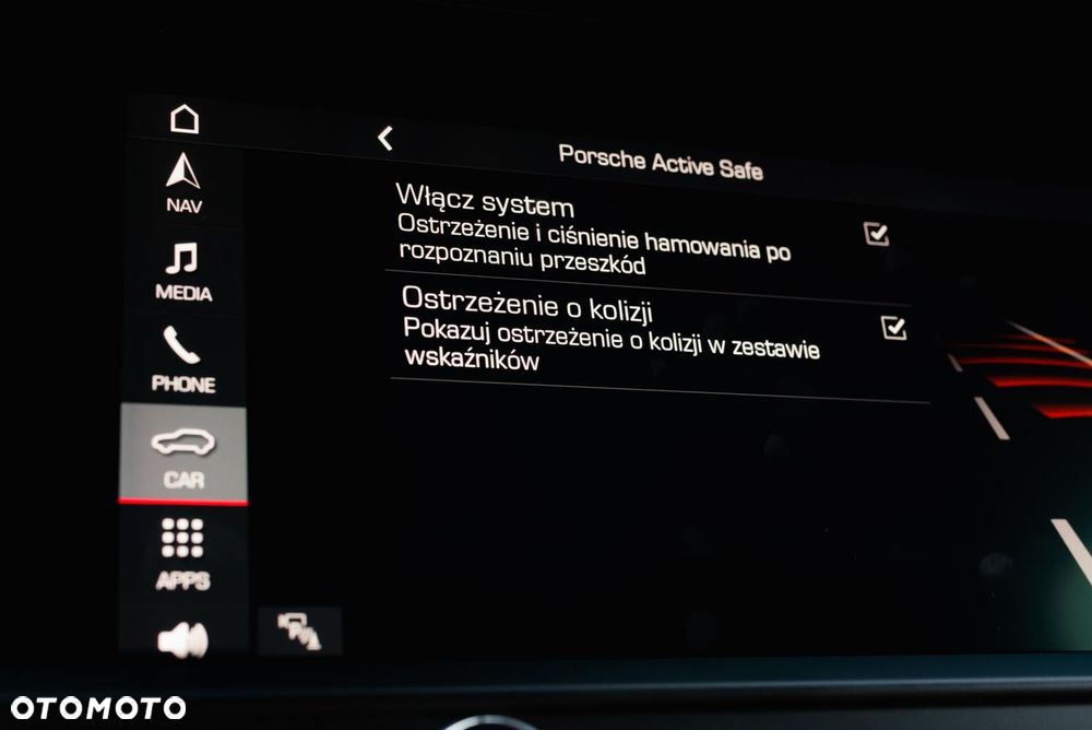 Porsche Macan Standard - 23