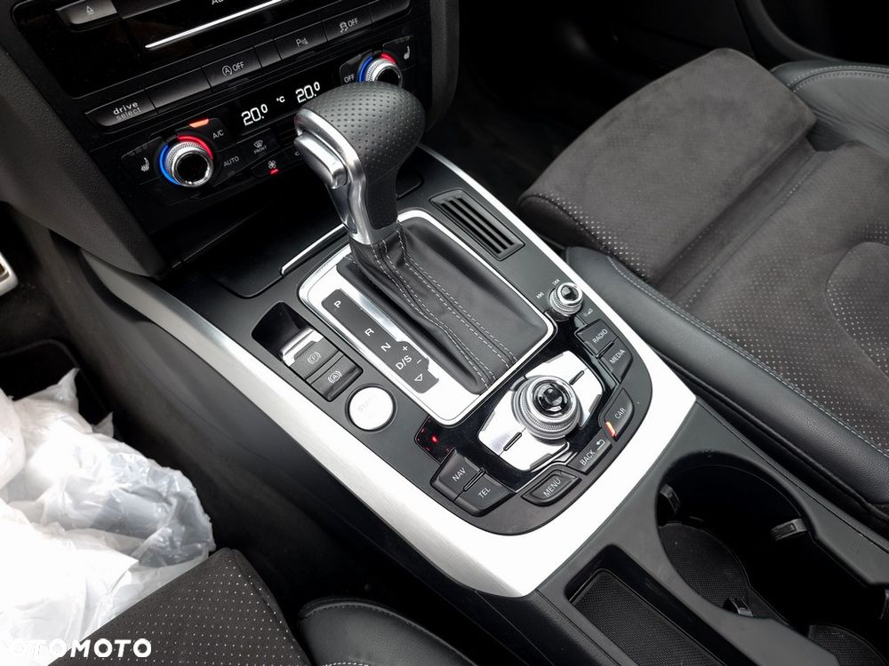 Audi A4 Avant 2.0 TDI Quattro Line S tronic - 14