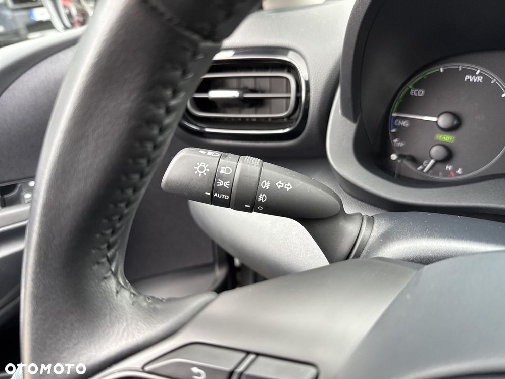 Toyota Yaris Hybrid 1.5 Comfort - 22