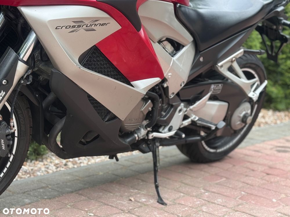 Honda VFR - 16