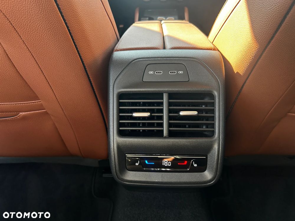 Skoda Superb 2.0 TDI SCR 4x4 L&K DSG - 32