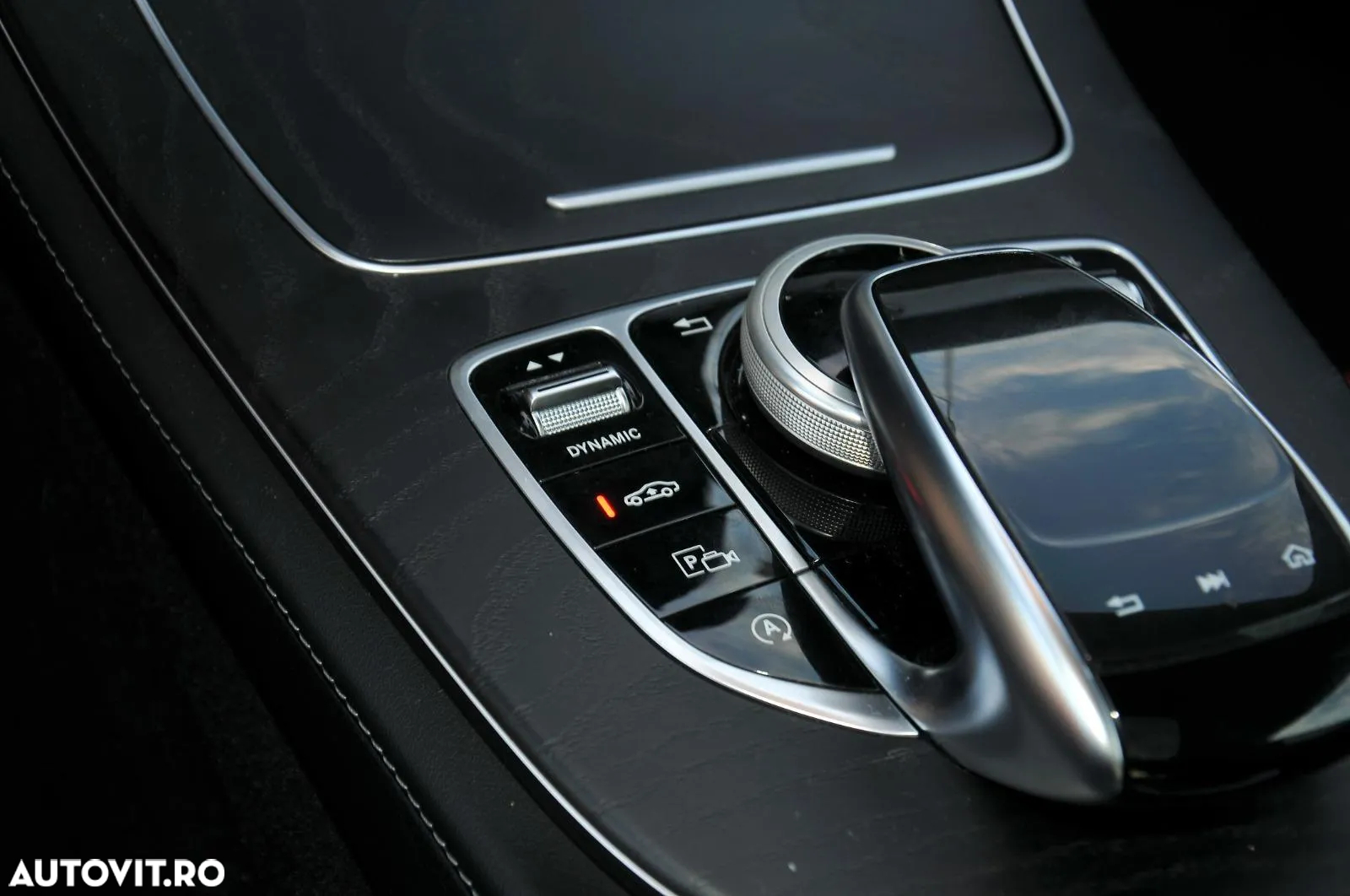 Mercedes-Benz E 400 Coupe 4MATIC Aut. - 4