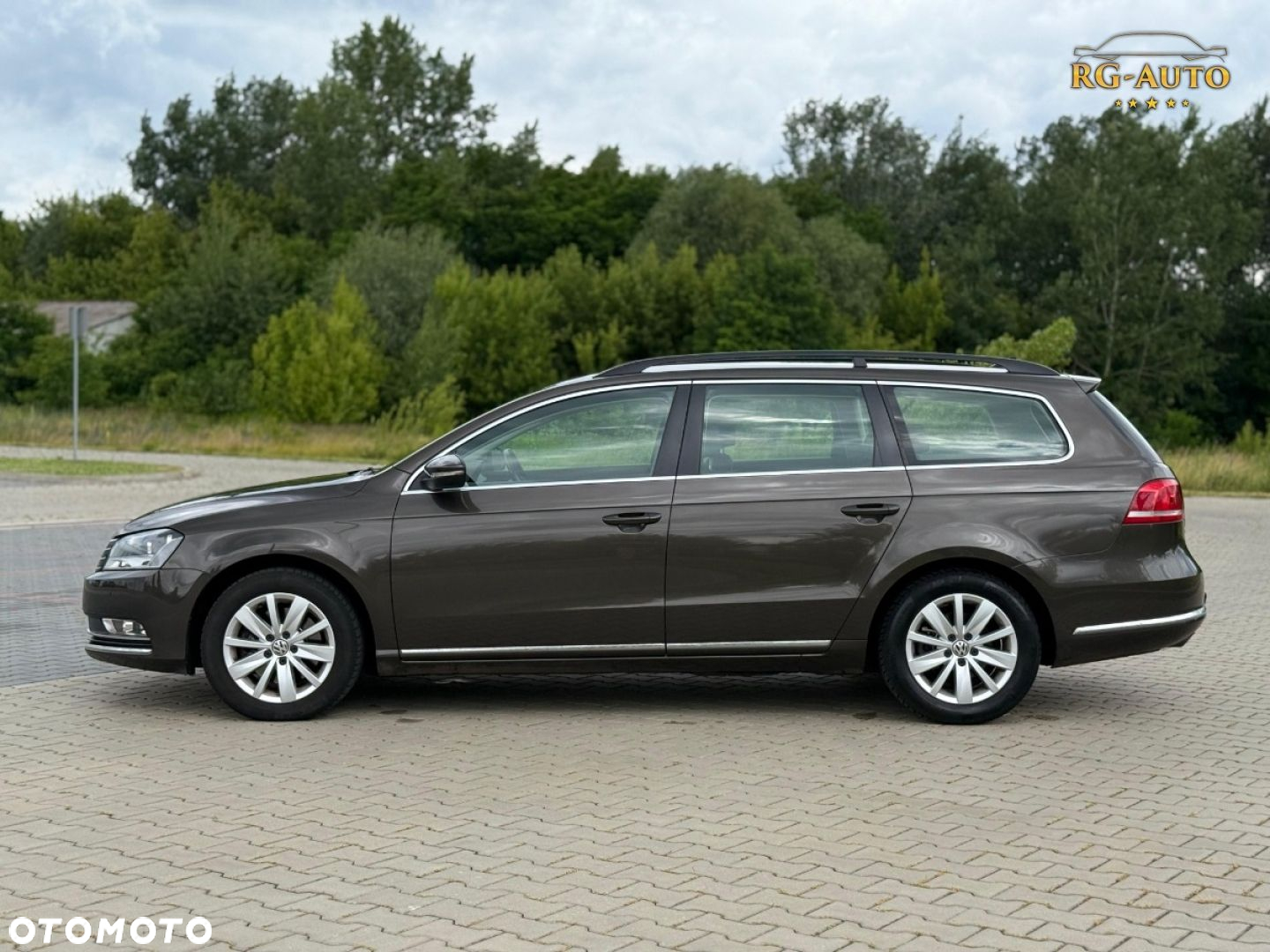 Volkswagen Passat - 15