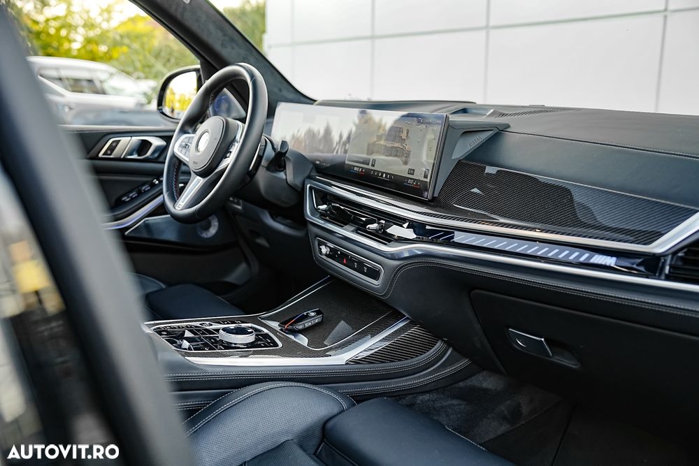 BMW X7 M60i xDrive - 23