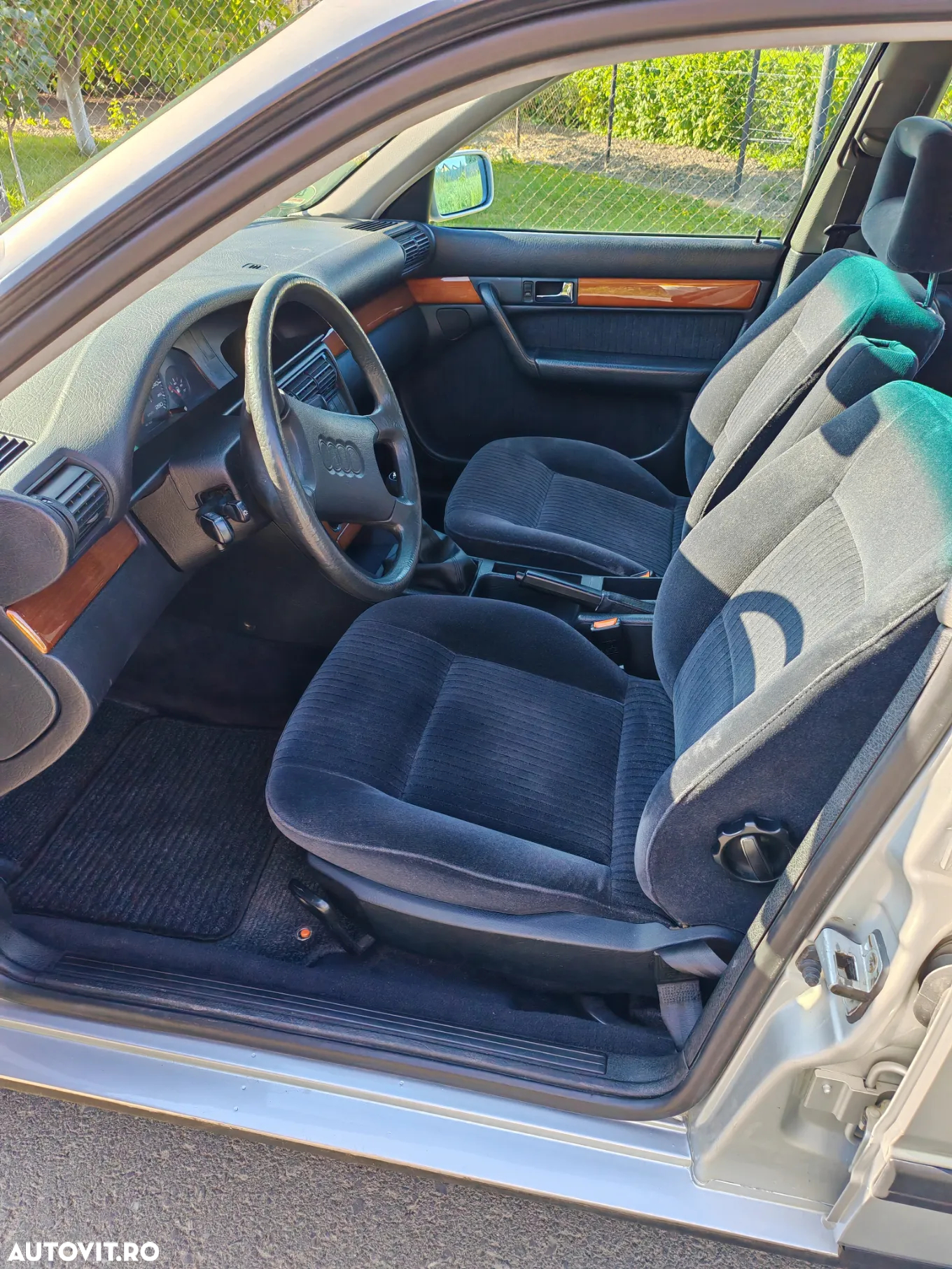 Audi 100 - 8