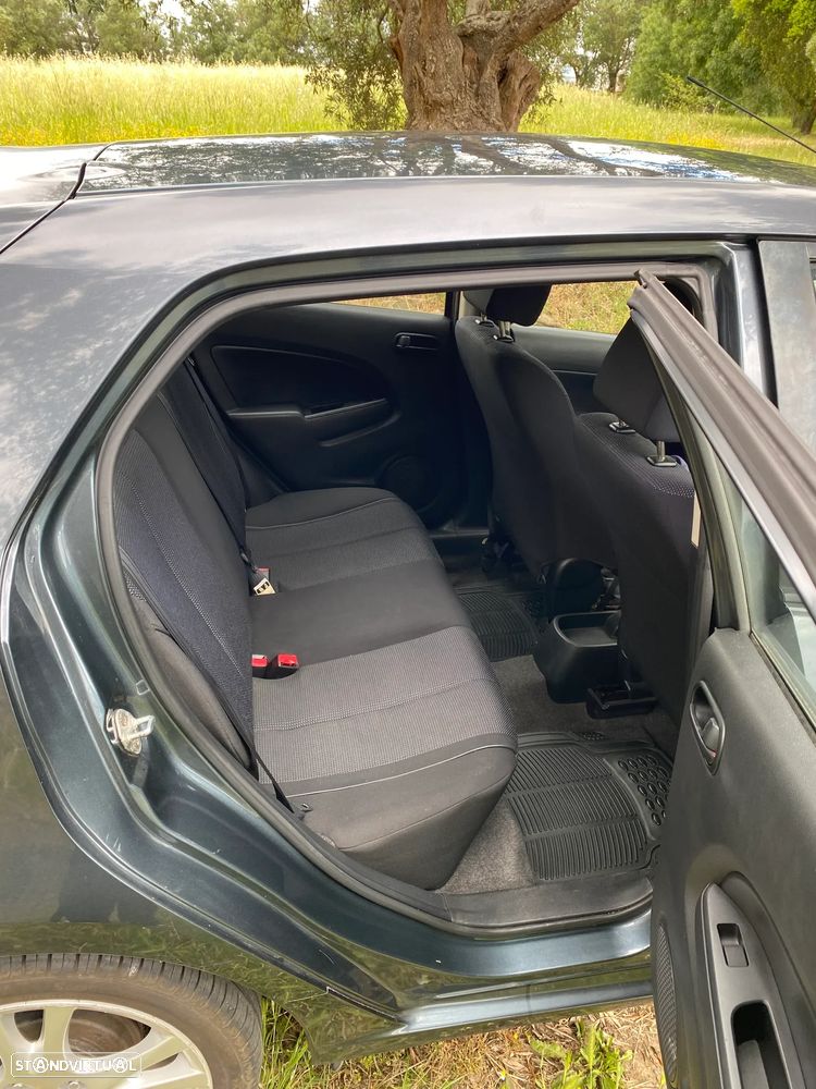 Mazda 2 1.3 MZR Exclusive - 31
