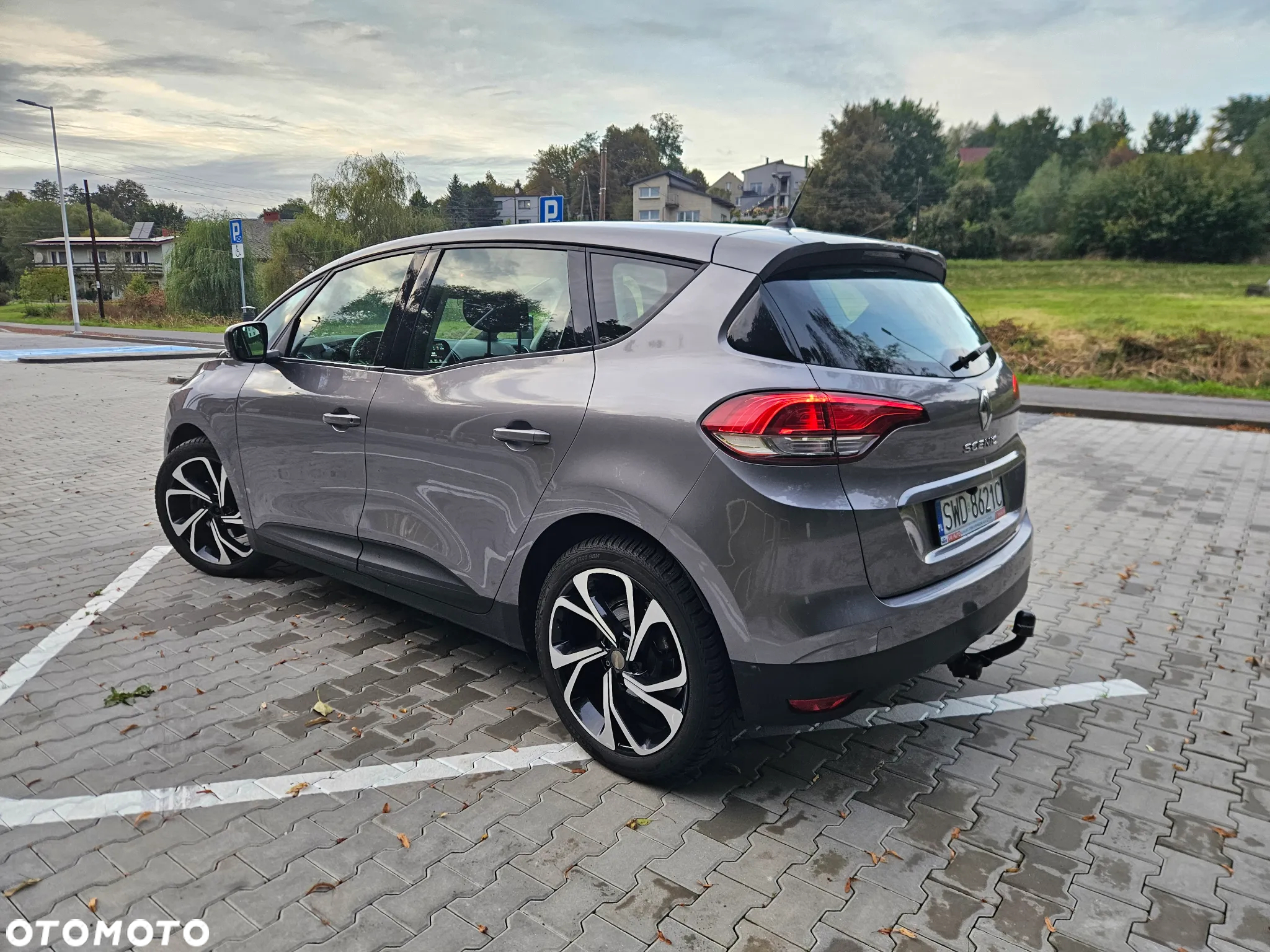 Renault Scenic 1.3 TCe FAP Zen - 20