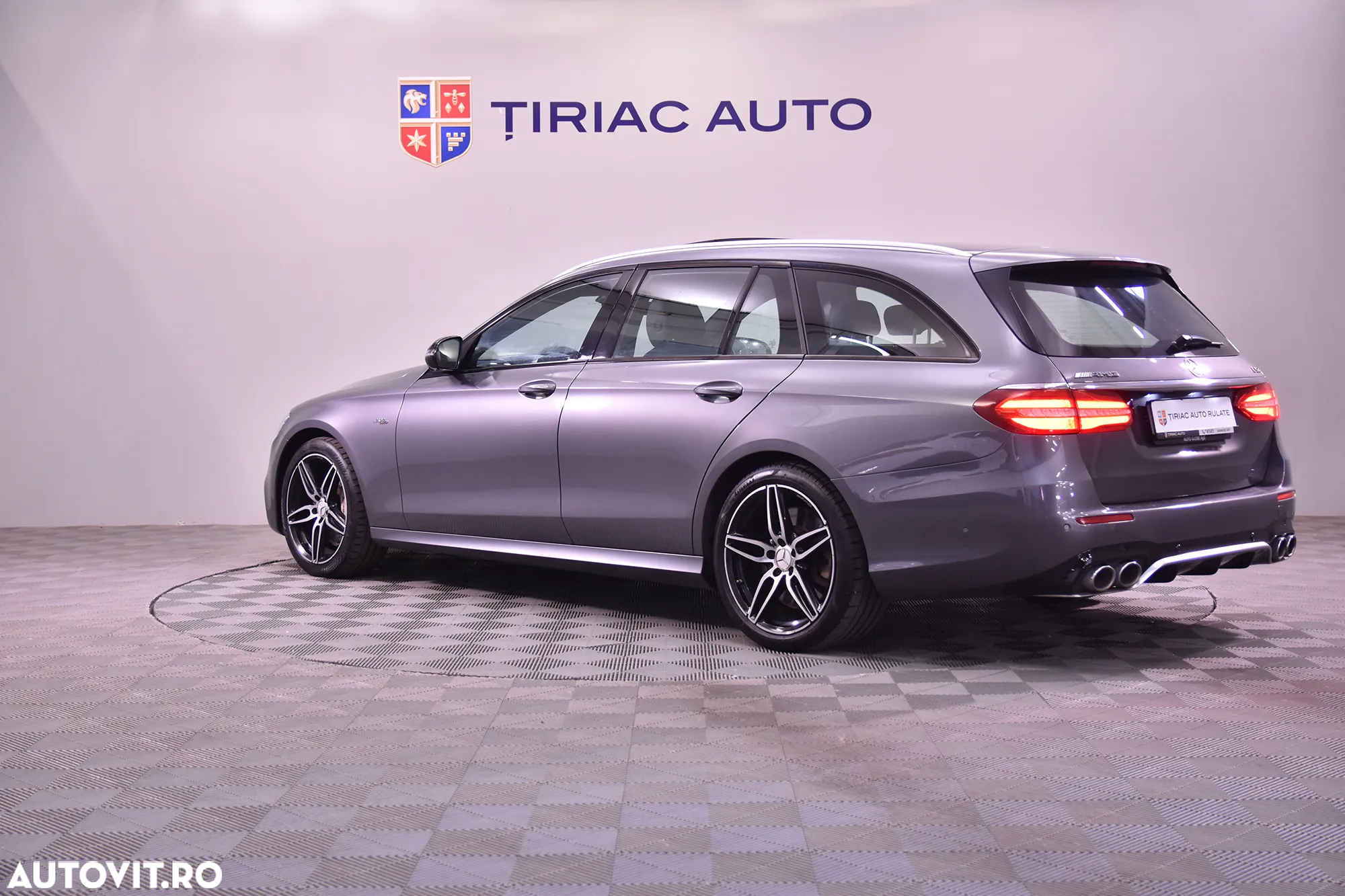 Mercedes-Benz E AMG 53 MHEV 4MATIC Aut. - 3