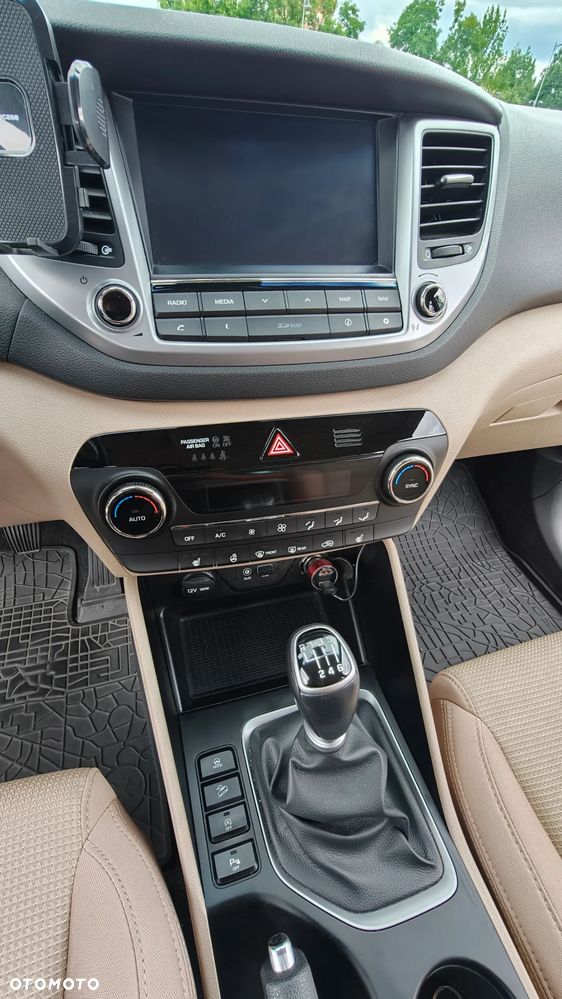 Hyundai Tucson 1.6 GDi Comfort 2WD - 21