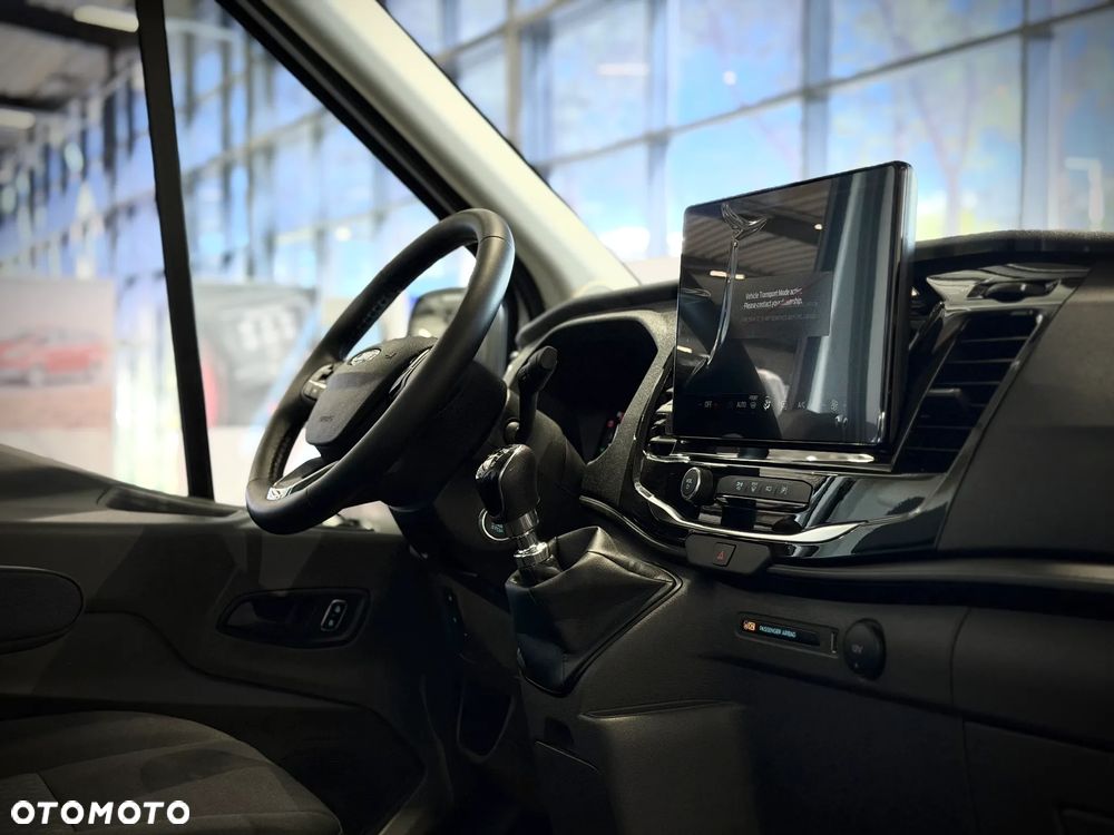 Ford Transit - 28