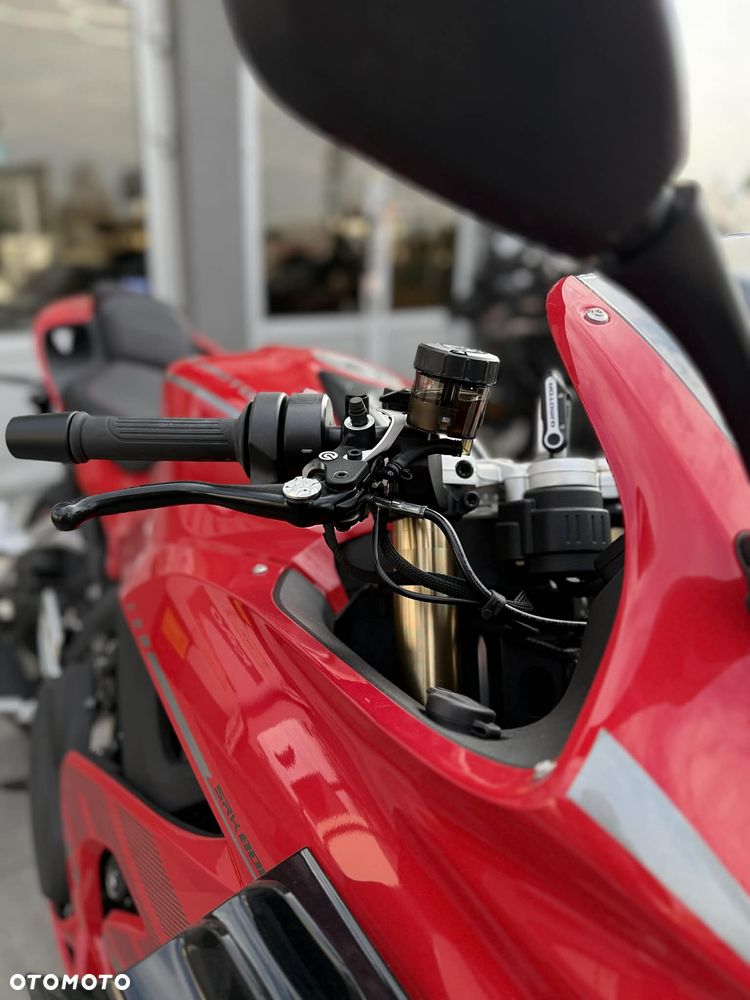 QJMOTOR SRK 800RR - 4