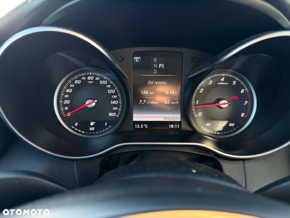 Mercedes-Benz Klasa C 300 7G-TRONIC AMG Line - 9