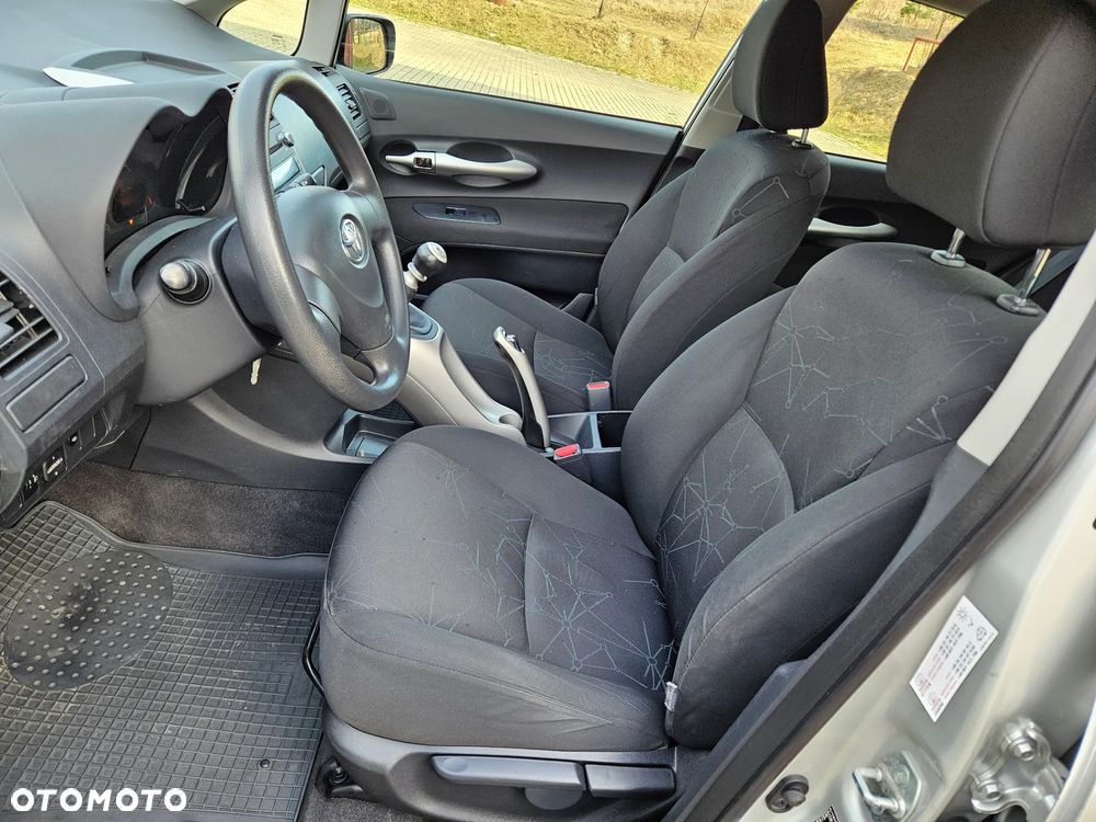Toyota Auris 1.33 VVT-i Luna - 14