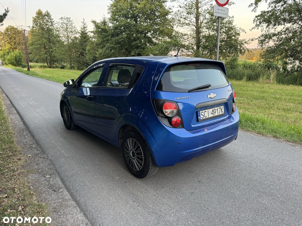Chevrolet Aveo - 3