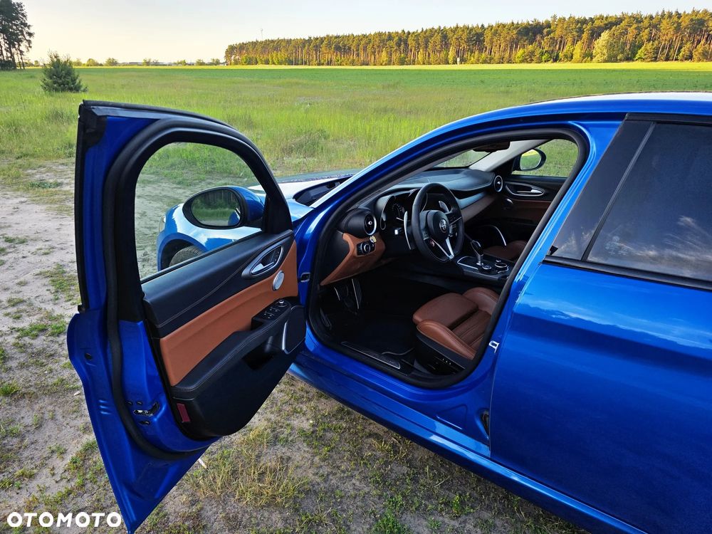 Alfa Romeo Giulia 2.0 Turbo Veloce Q4 - 13
