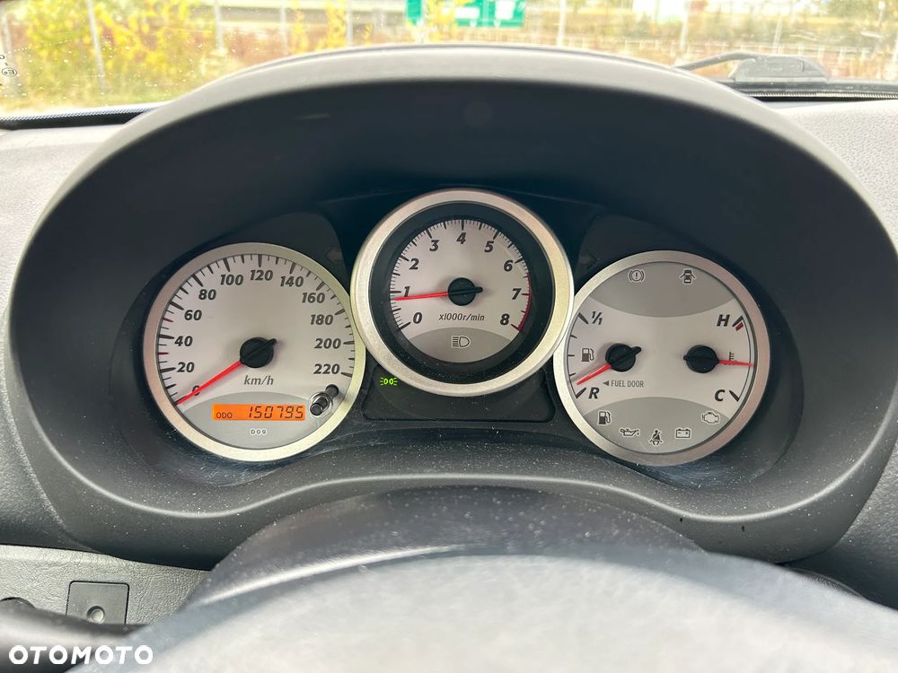 Toyota RAV4 2.0 VVT-i 4x4 - 12