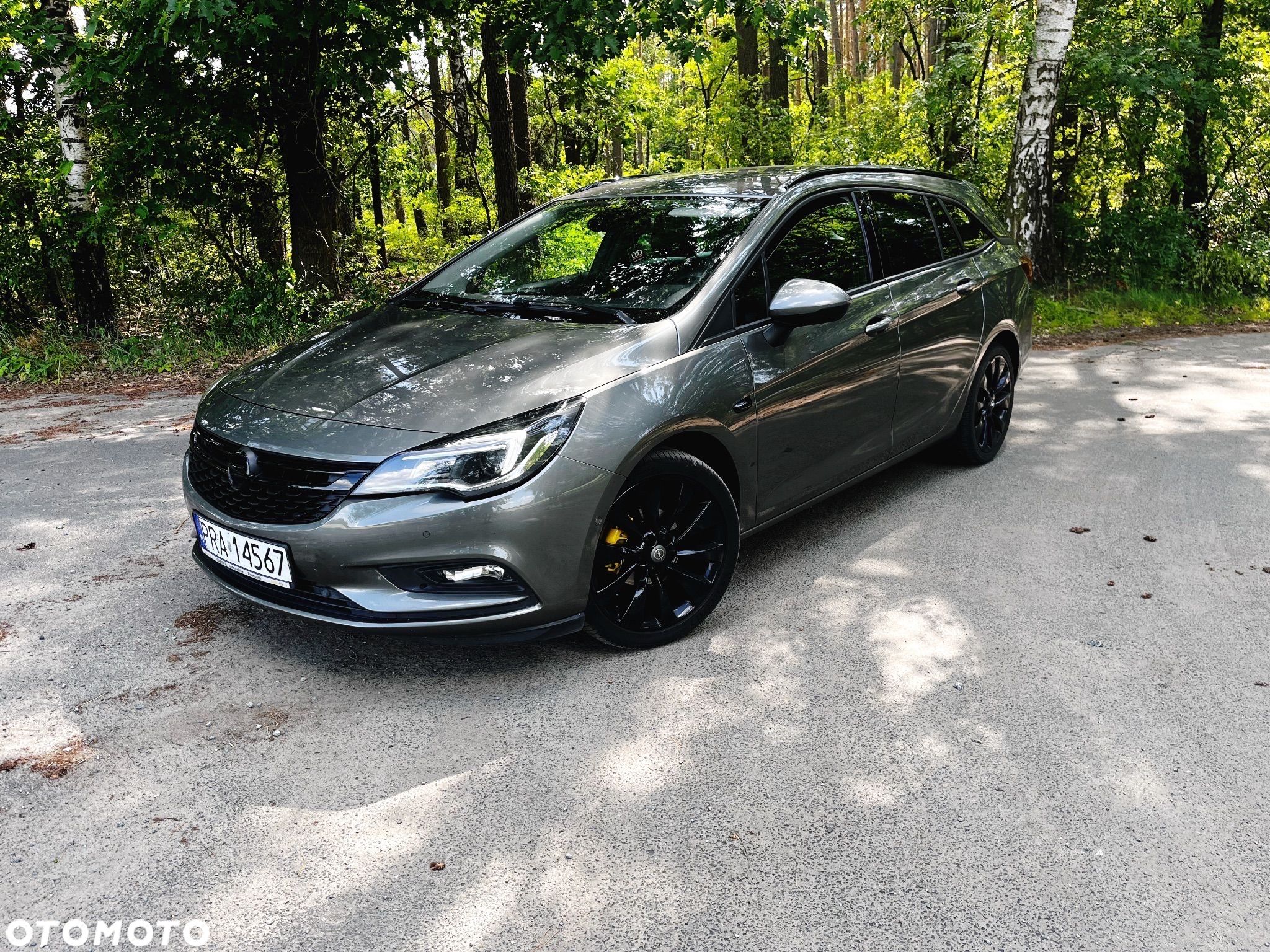 Opel Astra IV 1.6 CDTI Sport - 1