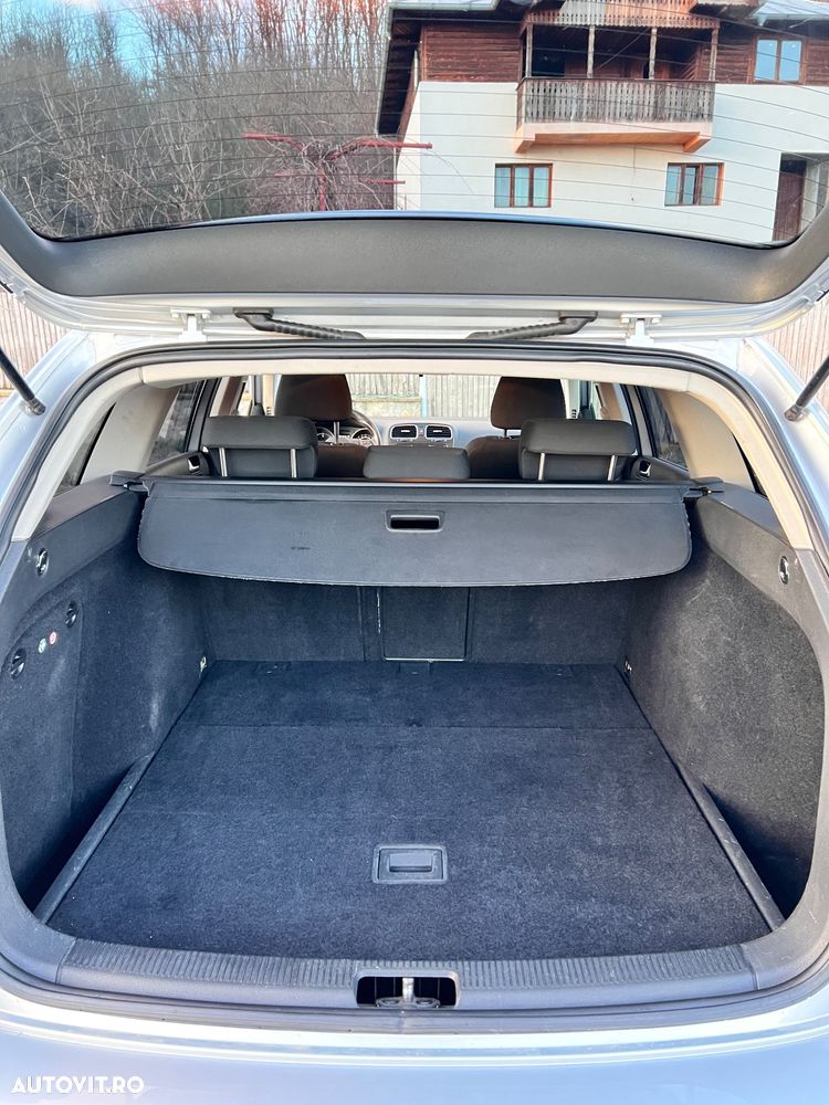 Volkswagen Golf 1.6 TDI DPF BlueMotion Technology MATCH - 11