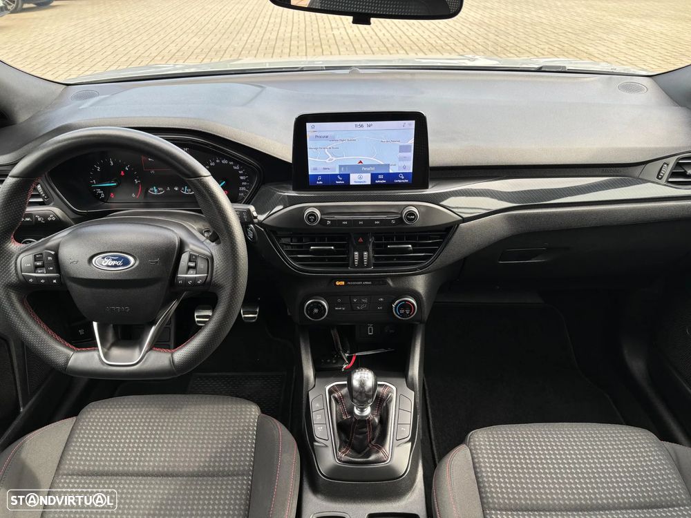 Ford Focus 1.5 TDCi ECOBlue ST-Line - 11