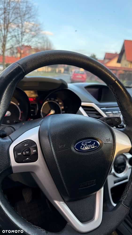 Ford Fiesta 1.6 Ti-VCT Sport - 16