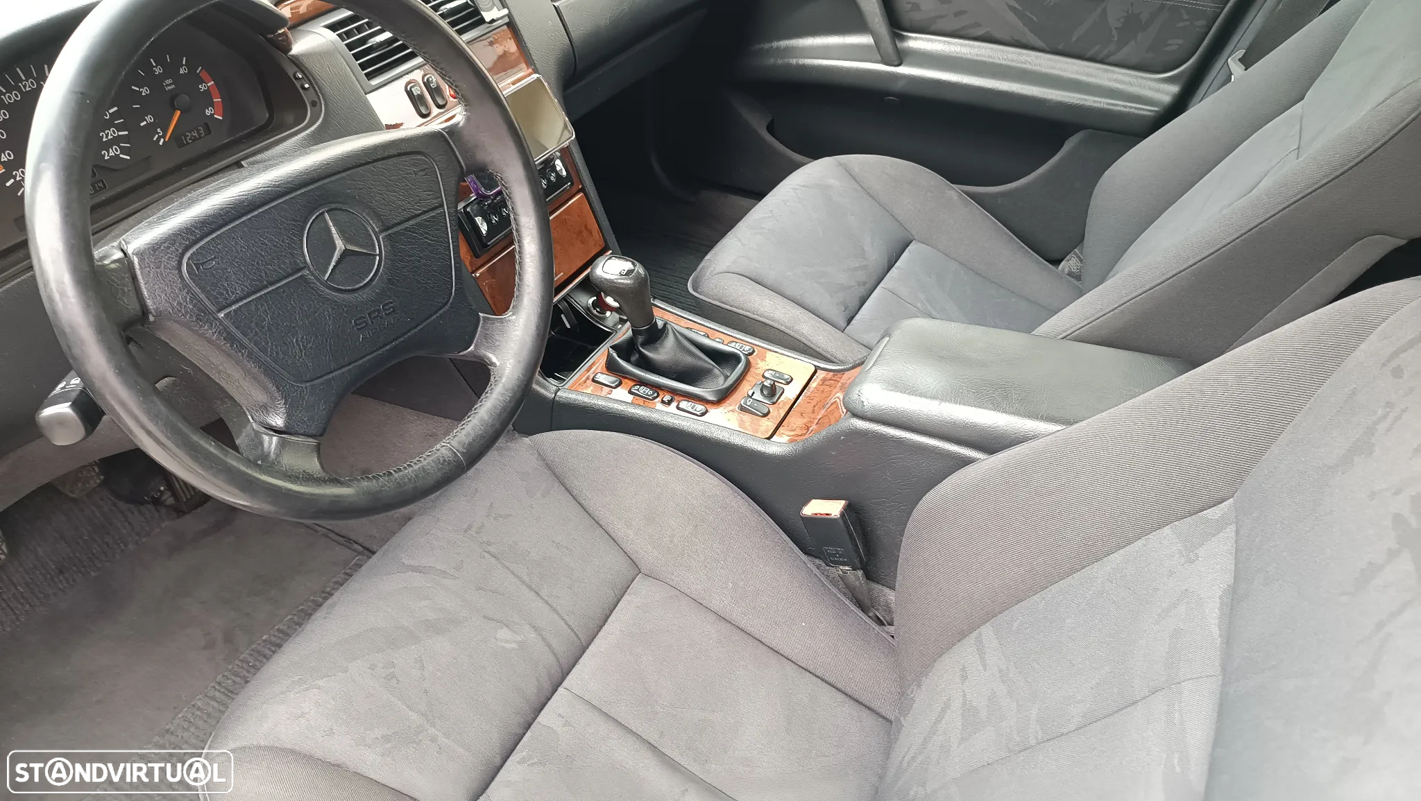 Mercedes-Benz E 220 CDI Classic - 5