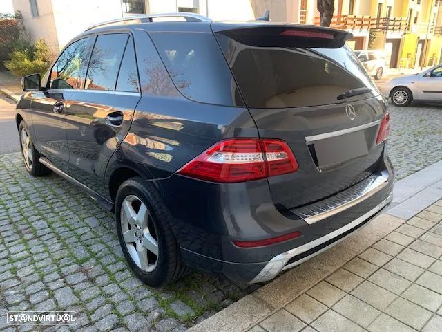 Mercedes-Benz 250 - 2