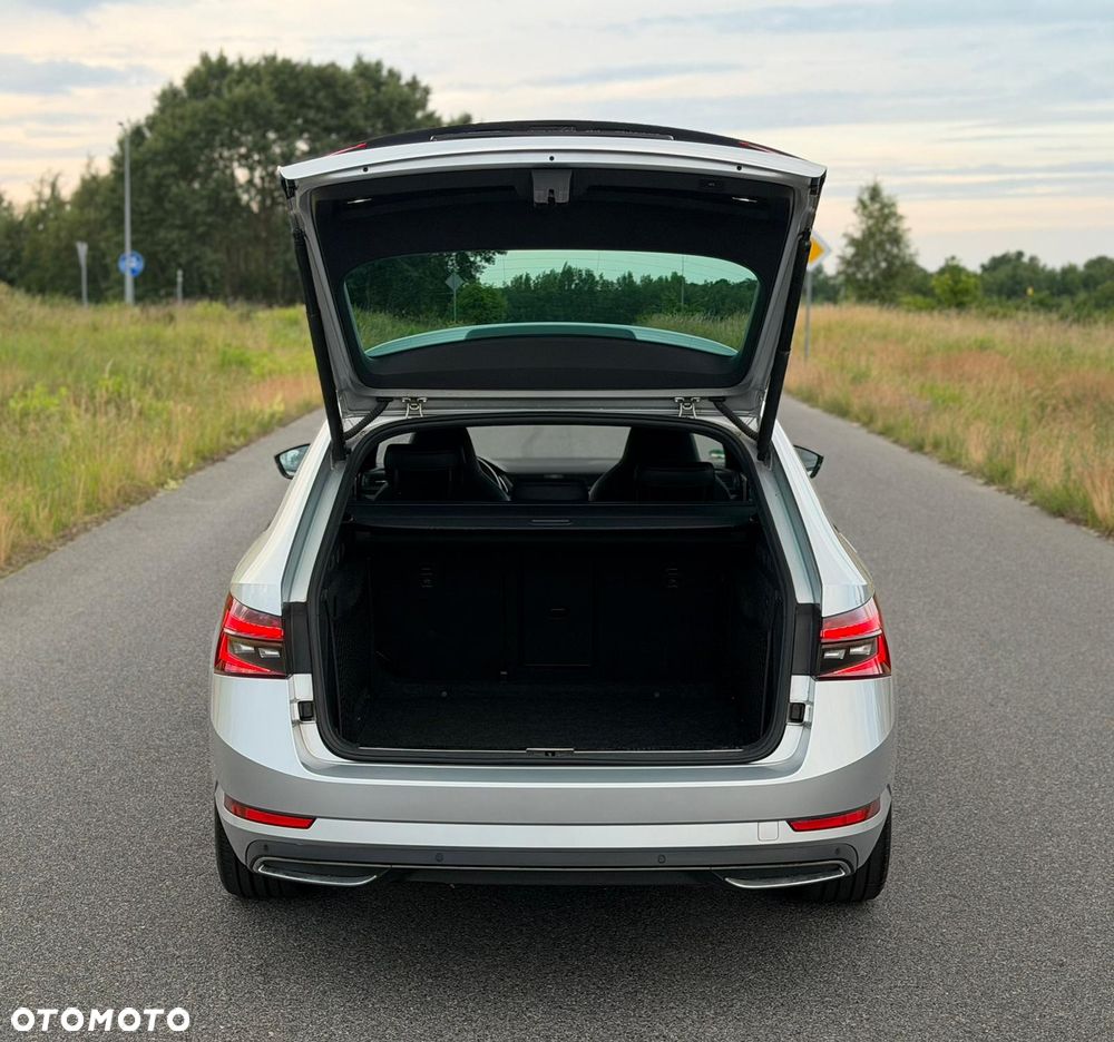 Skoda Superb 2.0 TDI DSG Sportline - 16