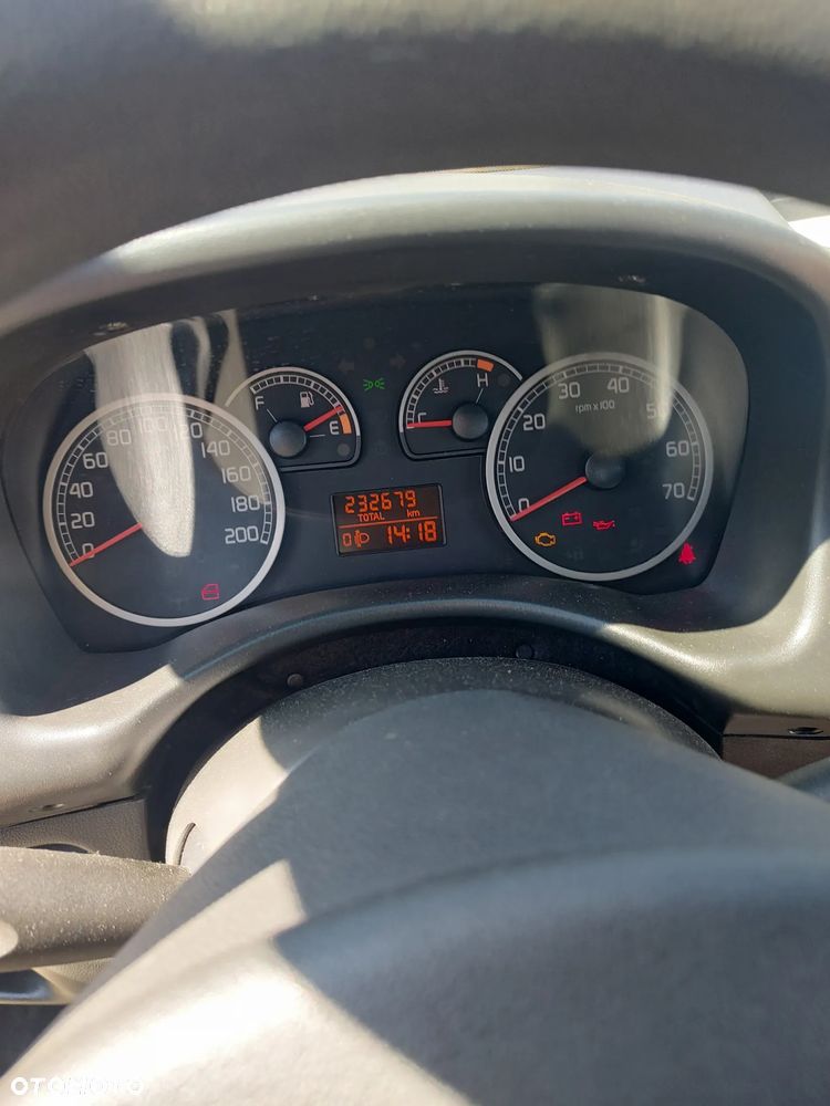 Fiat Punto 1.2 8V - 6