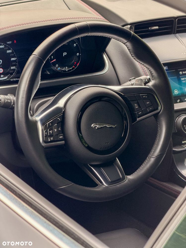 Jaguar F-Type AWD R-Dynamic - 26