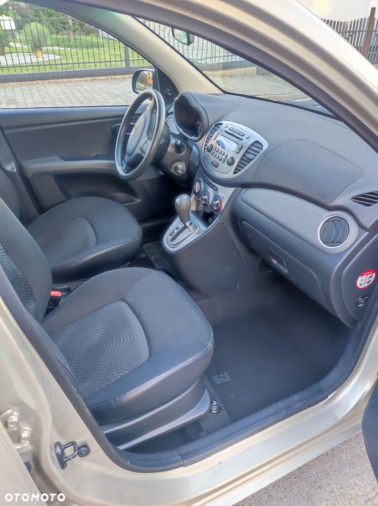 Hyundai i10 1.1 Automatik Style - 9
