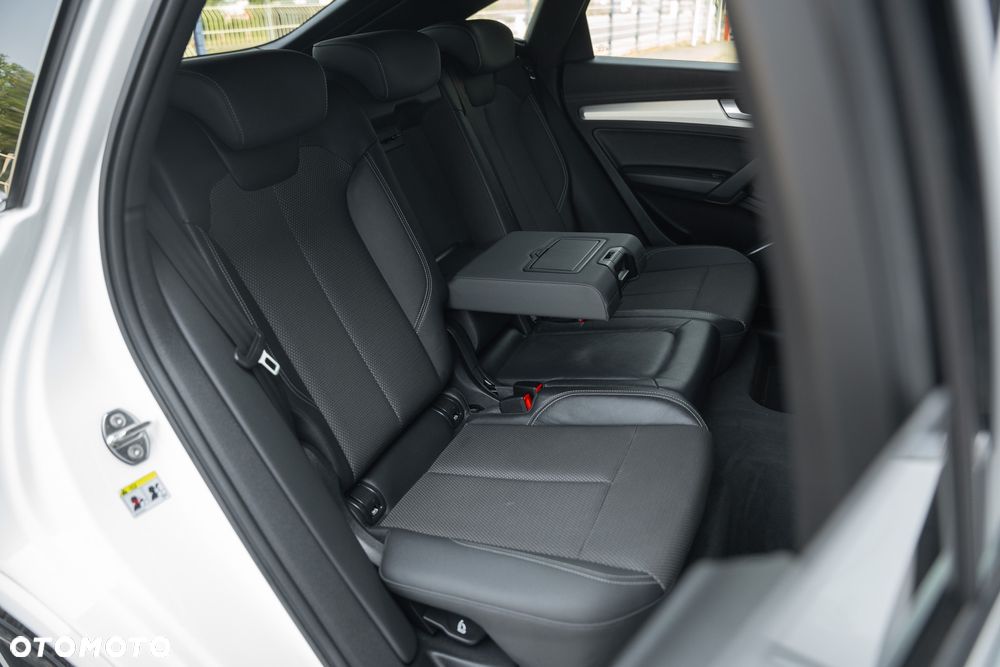 Audi Q5 50 TFSIe quattro S tronic S line - 36