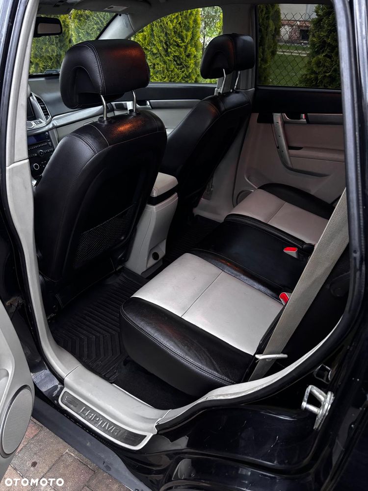 Chevrolet Captiva 3.0 V6 LTZ - 4