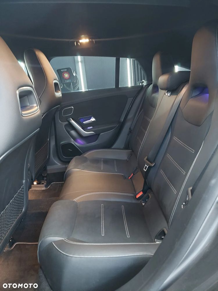 Mercedes-Benz CLA 250 4-Matic AMG Line 7G-DCT - 13