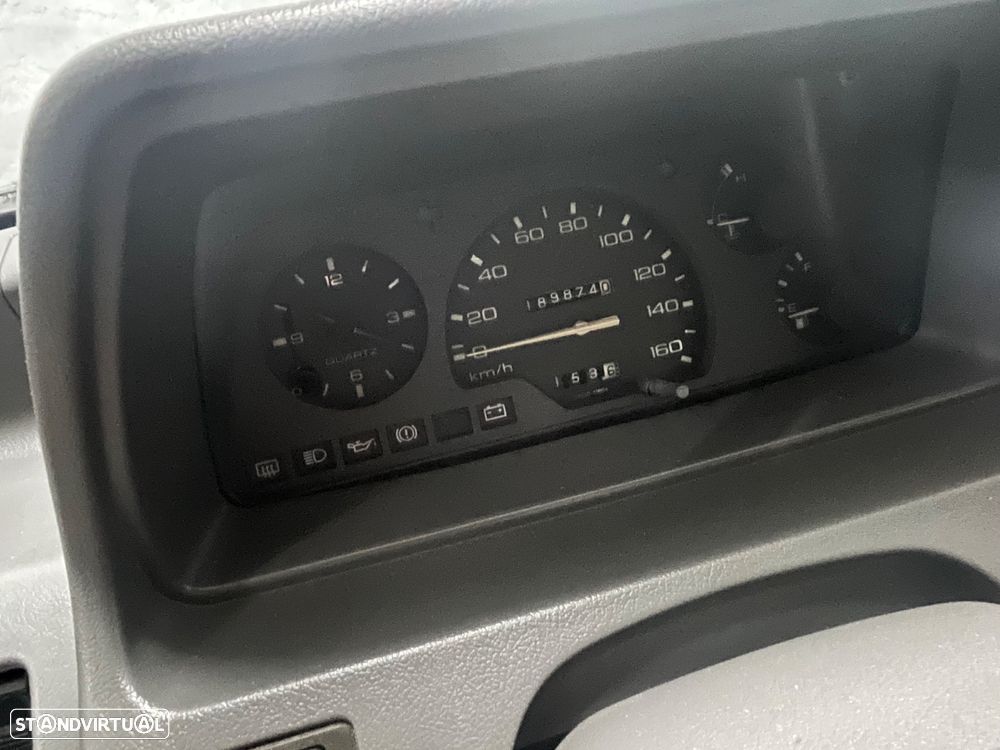 Nissan Micra 1.0 - 4