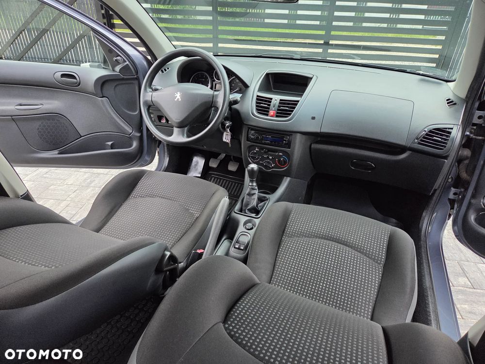 Peugeot 206 plus 1.1 Presence - 33