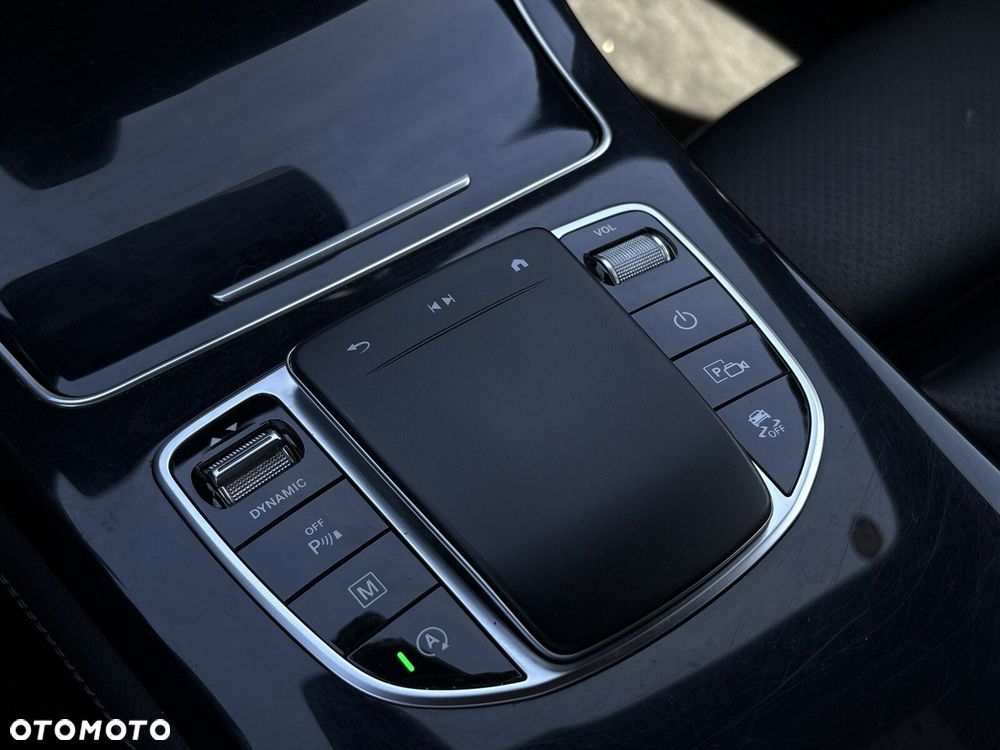 Mercedes-Benz GLC - 16