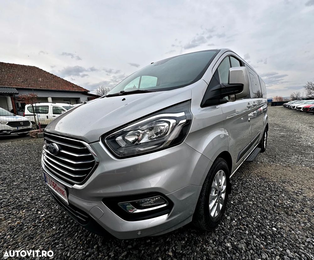 Ford Tourneo Custom 320 L2H1 VA Titanium - 35
