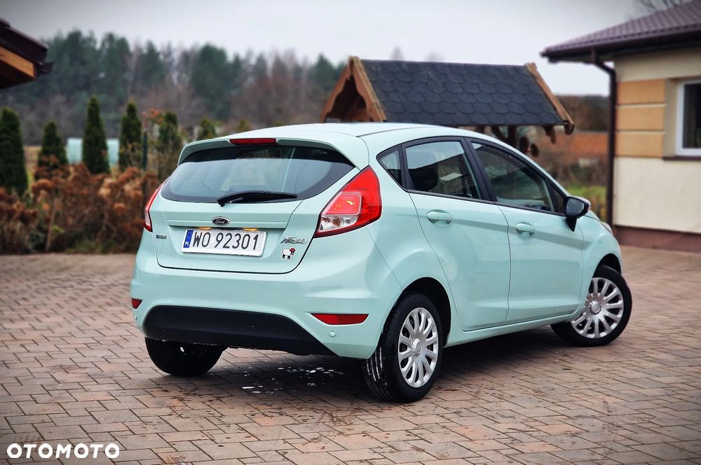Ford Fiesta 1.0 EcoBoost S&S TITANIUM - 16