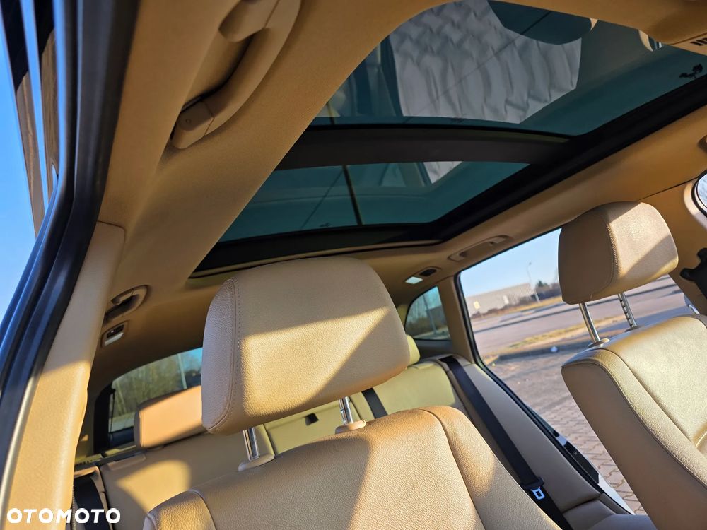 BMW X1 xDrive28i - 15