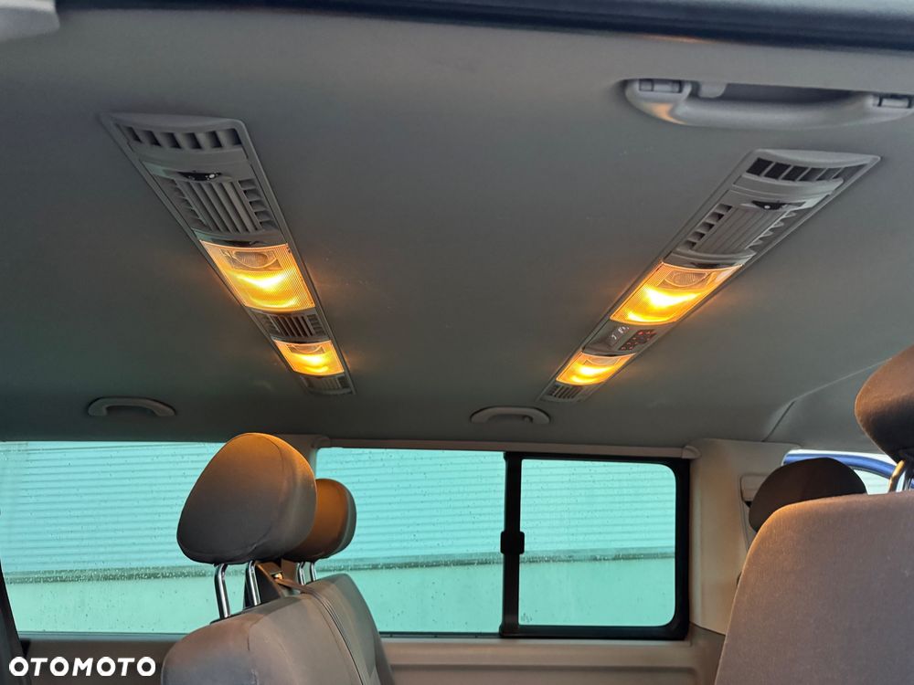 Volkswagen Caravelle L1 Comfortline 4Motion - 15