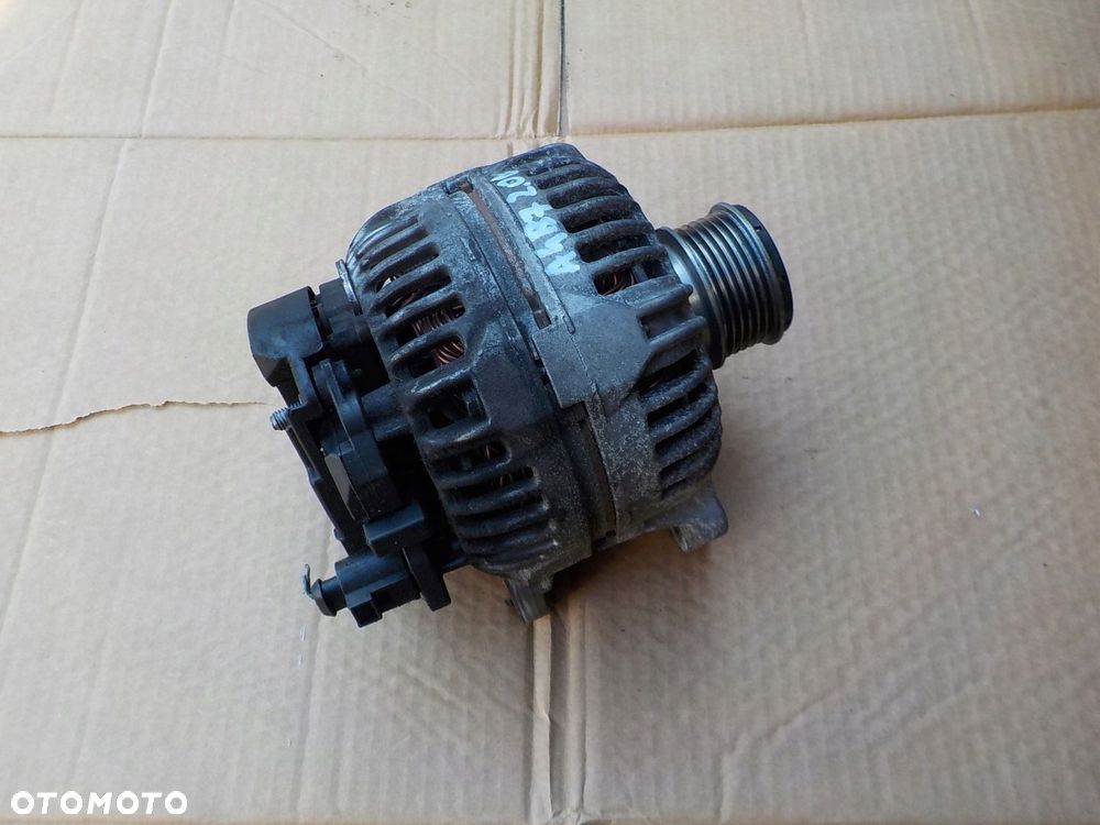 alternator audi a4 b7 2,0 tdi 06F903023J - 1