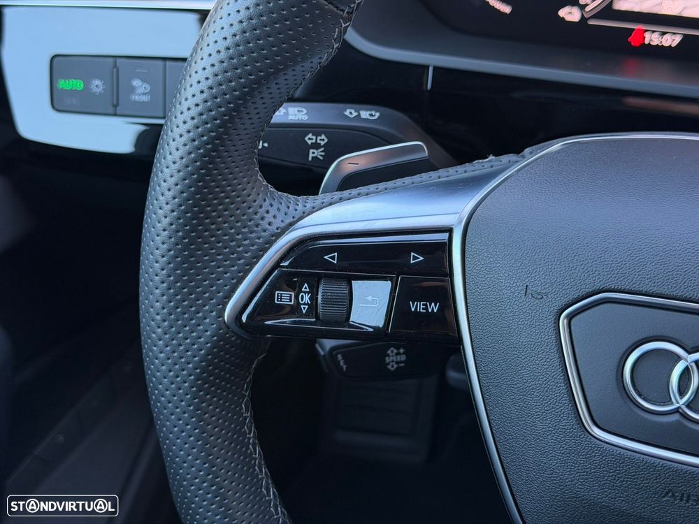 Audi e-tron 55 quattro S line - 32