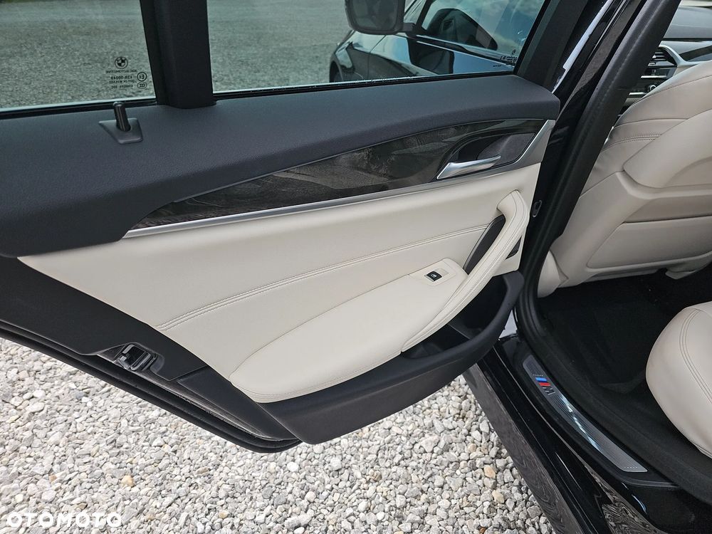 BMW Seria 5 - 25