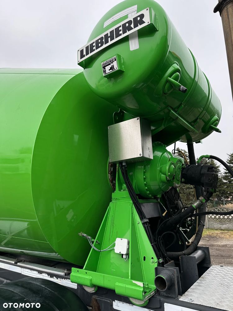 Volvo FMX 420 8x4 - 10