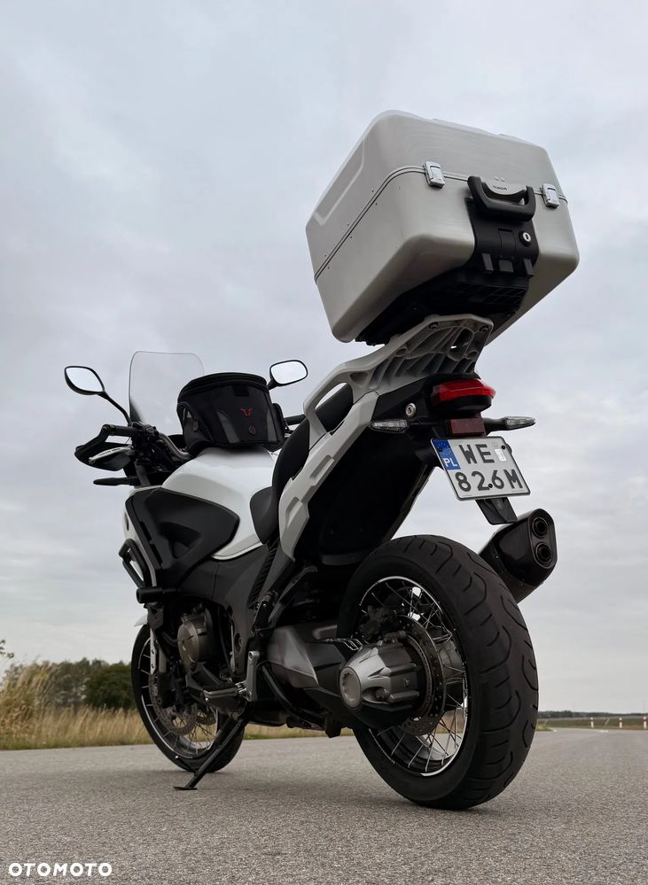 Honda VFR - 3