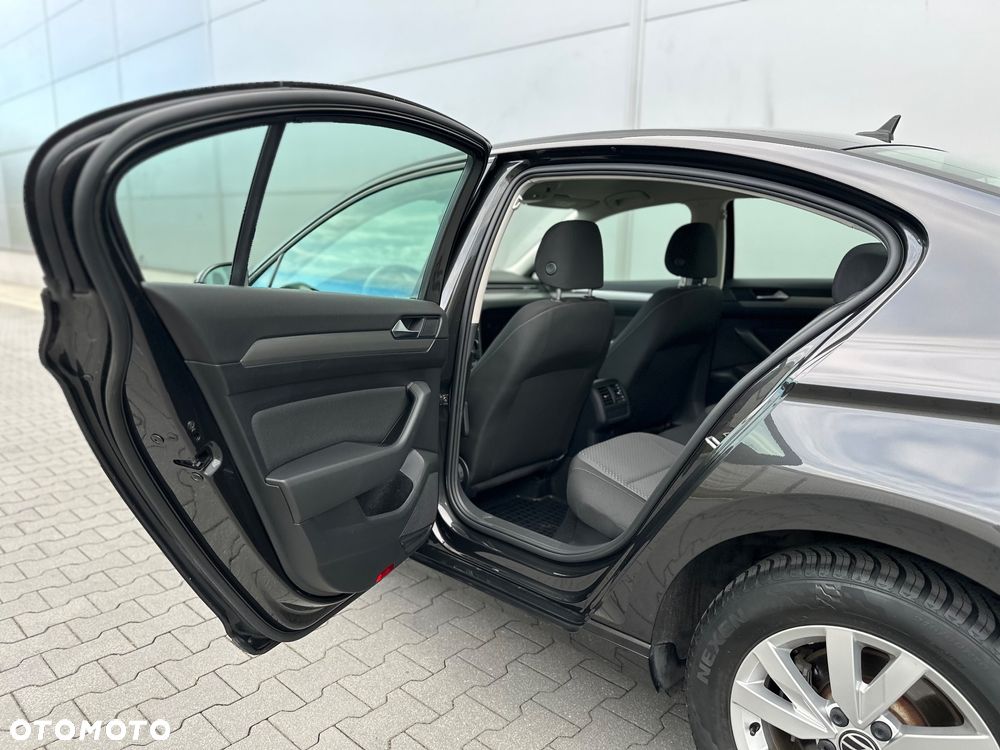 Volkswagen Passat 1.5 TSI EVO Business DSG - 24